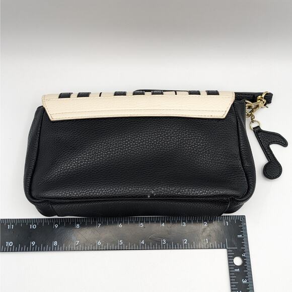 Retired Authentic CC Piano Keyboard Hand Purse Wristlet Wallet Clutch 90s Y2K - Picture 10 of 16